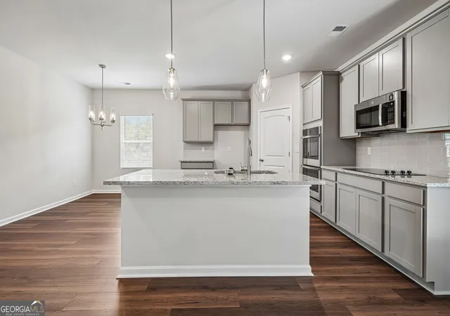 Photo 3 of Sale Pending at 502 Taylor Ct, Jackson, GA 30233 | MLS# 10821445 | Listing updated on 2026-08-09