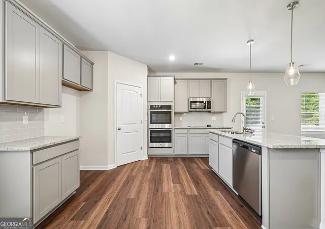 Photo 3 of Sale Pending at 502 Taylor Ct, Jackson, GA 30233 | MLS# 10821445 | Listing updated on 2026-08-09