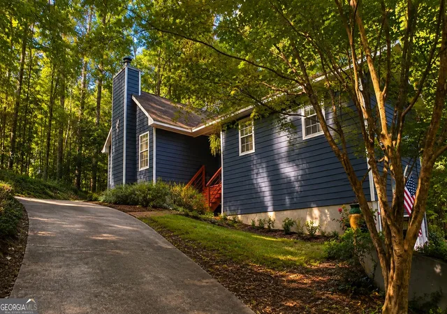 Photo 3 of Single family home for sale at 125 Maple Pl, Fayetteville, GA 30215 | MLS# 10830514 | Listing updated on 2026-09-03