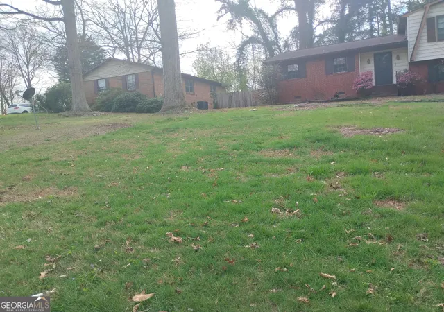 Photo 3 of Single family home for sale at 2837 Pebble Dr, Decatur, GA 30034 | MLS# 10764053 | Listing updated on 2026-08-25