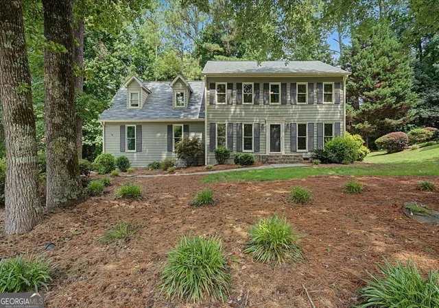 Photo 3 of Single family home for sale at 4352 Deerbrook Wy, Lilburn, GA 30047 | MLS# 10807151 | Listing updated on 2026-10-11