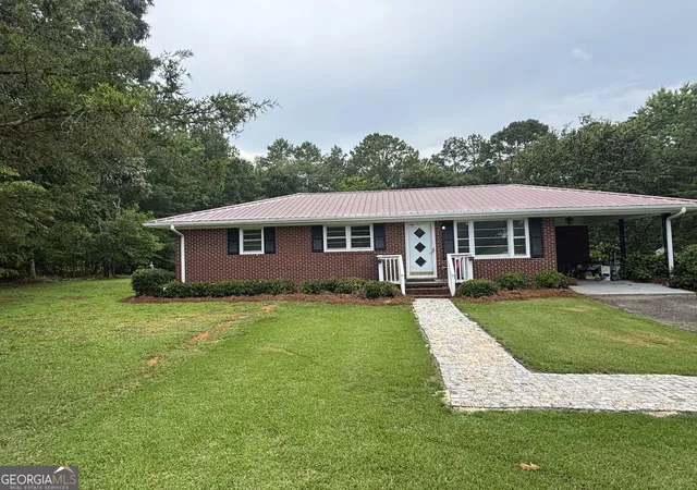 3rd image of 115 Pineview Ln, Hartwell, GA 30643 | MLS# 10795800