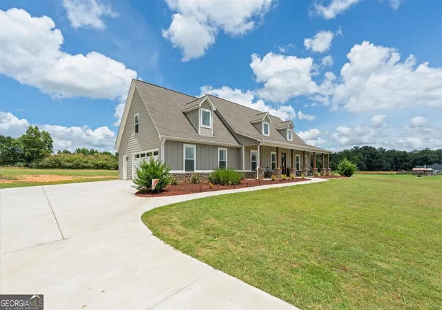 3rd image of 1303 Sandhill Hickory Level Rd, Carrollton, GA 30116 | MLS# 10812388