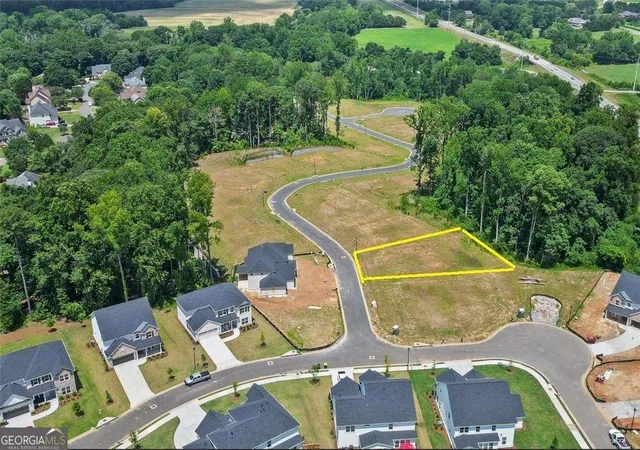 Photo 3 of Sale Pending at 4820 Briar Rose Trl, Cumming, GA 30040 | MLS# 10806495 | Listing updated on 2026-08-31