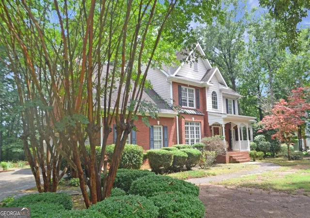 Photo 2 of Single family home for sale at 1091 Glenwood Ln, Bogart, GA 30622 | MLS# 10805761 | Listing updated on 2026-09-13