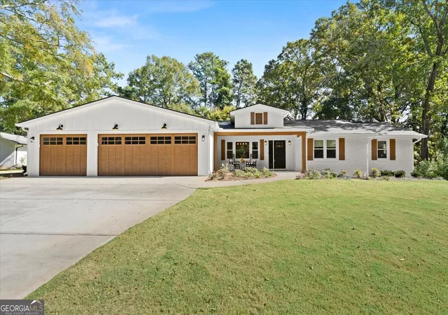 Photo 1 of Single family home for sale at 4980 Forest Ave Nw, Acworth, GA 30101 | MLS# 10880560 | Listing updated on 2026-10-28