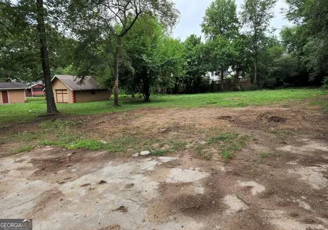 4th image of 3061 Sandyplains Rd, Marietta, GA 30066 | MLS# 10371038