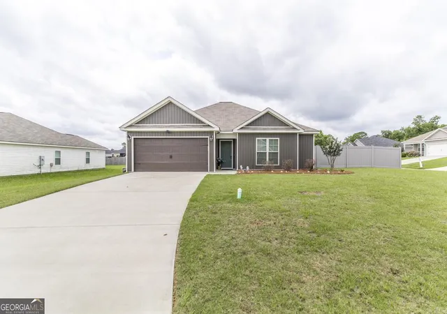 Homes for sale in Hawkinsville, GA | 10 Cole Dr, Hawkinsville, GA 31036 | MLS# 10788825