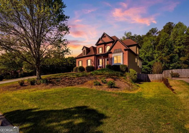 Photo 1 of Single family home for sale at 1015 Windhaven Dr, Alpharetta, GA 30005 | MLS# 10754759 | Listing updated on 2026-10-03