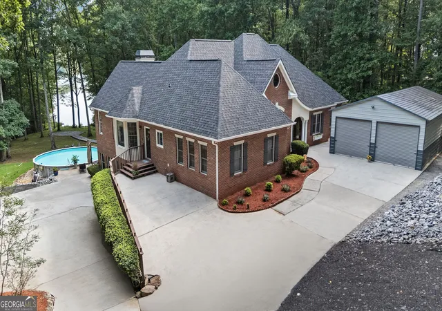 3rd image of 75 Waters Edge Ln, Newnan, GA 30263 | MLS# 10799377