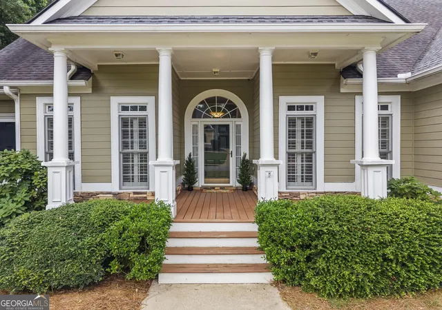 Photo 2 of Single family home for sale at 203 Glenhaven Way, Woodstock, GA 30188 | MLS# 10810565 | Listing updated on 2026-08-10
