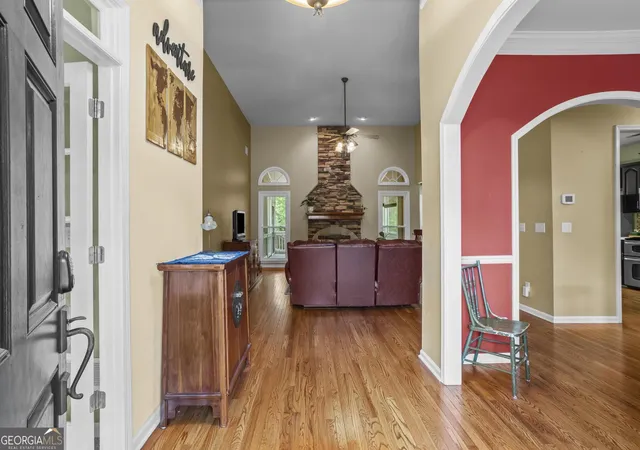 Photo 3 of Single family home for sale at 203 Glenhaven Way, Woodstock, GA 30188 | MLS# 10810565 | Listing updated on 2026-08-10