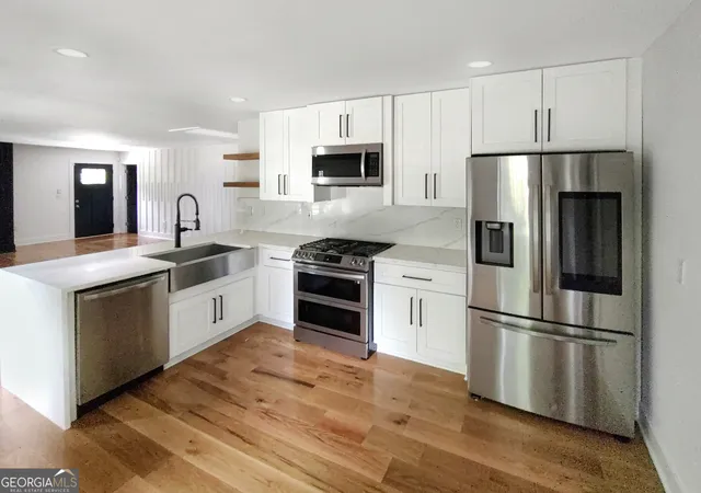 4th image of 2193 Park Ter, Atlanta, GA 30337 | MLS# 10766375