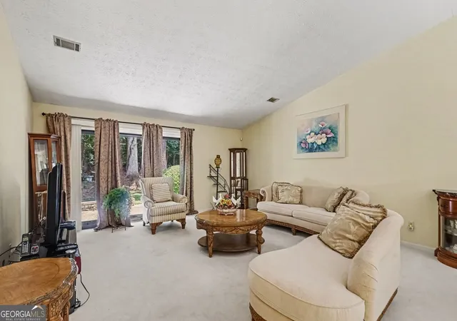 Photo 2 of Townhouse for sale at 7107 Forest Ln, Union City, GA 30291 | MLS# 10830977 | Listing updated on 2026-09-15