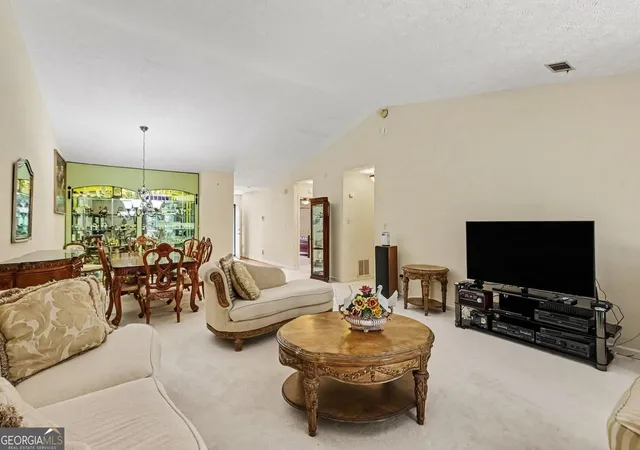 Photo 4 of Townhouse for sale at 7107 Forest Ln, Union City, GA 30291 | MLS# 10830977 | Listing updated on 2026-09-15