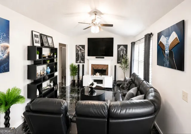 3rd image of 5186 Glendora Dr, Powder Springs, GA 30127 | MLS# 10820018
