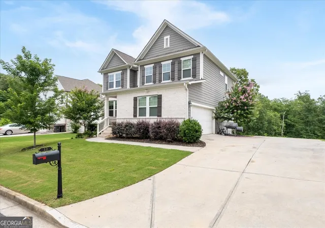 Photo 2 of Single family home for sale at 22 Knollwood Way Nw, Cartersville, GA 30121 | MLS# 10782780 | Listing updated on 2026-07-14