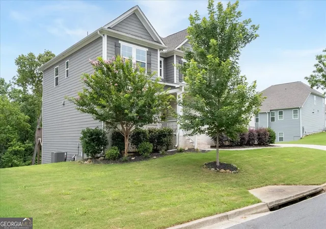 Photo 3 of Single family home for sale at 22 Knollwood Way Nw, Cartersville, GA 30121 | MLS# 10782780 | Listing updated on 2026-07-14