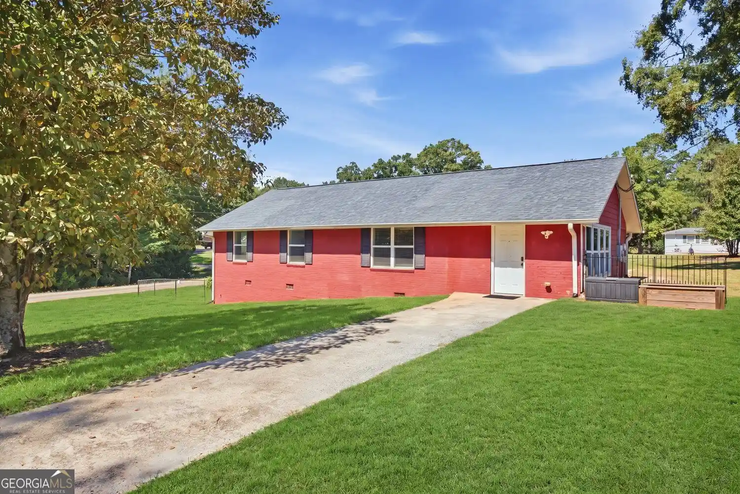 Photo 1 of Single family home for sale at 116 Smith St, Locust Grove, GA 30248 | MLS# 10882217 | Listing updated on 2026-10-30