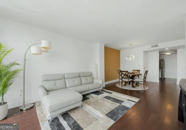 Photo 2 of Condo for sale at 1280 W Peachtree St Nw #3607, Atlanta, GA 30309 | MLS# 10806746 | Listing updated on 2026-09-03