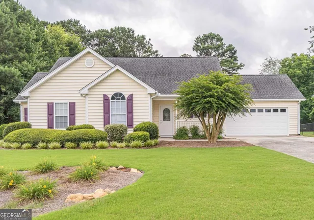 Homes for sale in Bethlehem, GA | 304 Ron Dr, Bethlehem, GA 30620 | MLS# 10791035