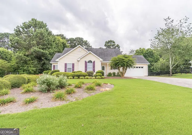 Homes for sale in Bethlehem, GA | 304 Ron Dr, Bethlehem, GA 30620 | MLS# 10791035