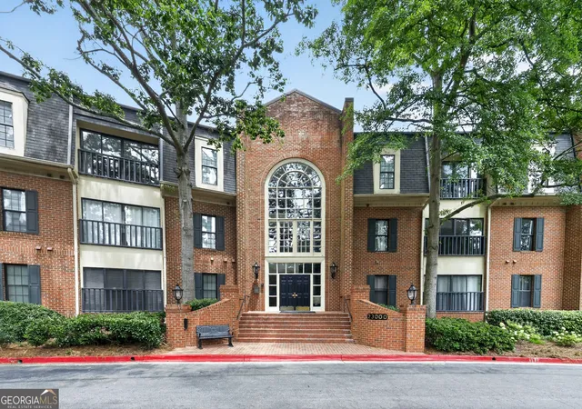 1st image of 23314 Plantation Dr Ne # 314, Atlanta, GA 30324 | MLS# 10815063