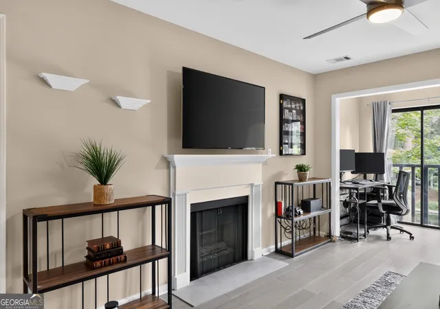 Photo 4 of Condo for sale at 23314 Plantation Dr NE # 314, Atlanta, GA 30324 | MLS# 10815063 | Listing updated on 2026-09-16