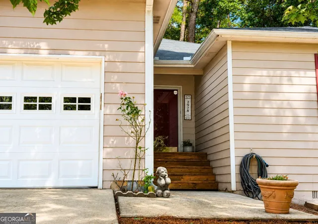 Photo 3 of Single family home for sale at 2978 Trotters View Wy, Snellville, GA 30039 | MLS# 10828443 | Listing updated on 2026-08-27