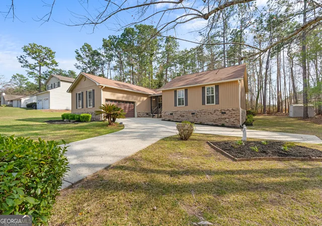 3rd image of 124 Evergreen Dr, Statesboro, GA 30458 | MLS# 10712836