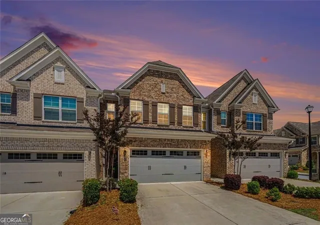 Photo 2 of Townhouse for sale at 515 Elm Blf Way, Lawrenceville, GA 30043 | MLS# 10762937 | Listing updated on 2026-09-17