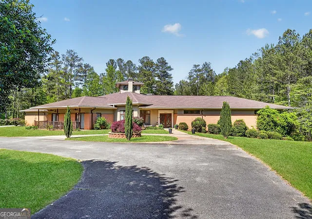 Photo 1 of Mansion for sale at 3073 Demooney Rd, Atlanta, GA 30349 | MLS# 10696138 | Listing updated on 2026-04-16