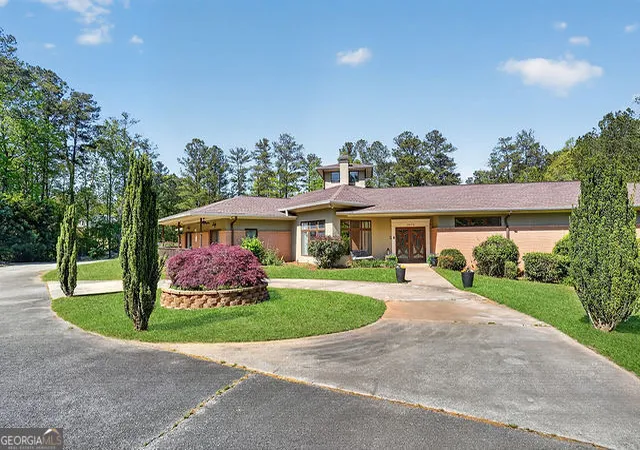 Photo 2 of Mansion for sale at 3073 Demooney Rd, Atlanta, GA 30349 | MLS# 10696138 | Listing updated on 2026-04-16