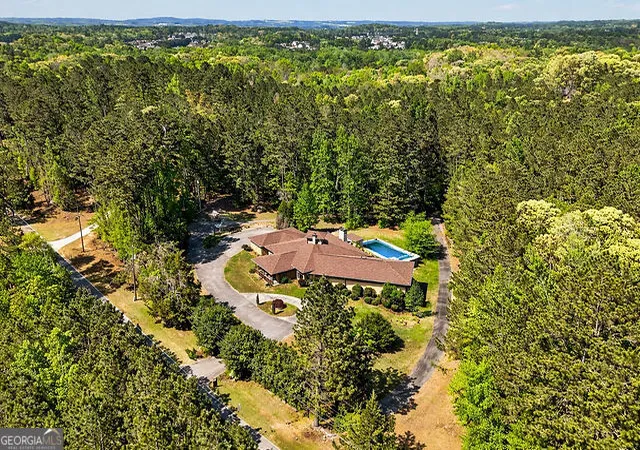 Photo 61 of Mansion for sale at 3073 Demooney Rd, Atlanta, GA 30349 | MLS# 10696138 | Listing updated on 2026-04-16