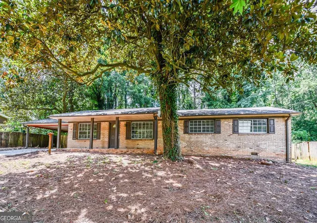 Photo 2 of Sale Pending at 2330 Chestnut Log Loop, Lithia Springs, GA 30122 | MLS# 10824607 | Listing updated on 2026-09-15