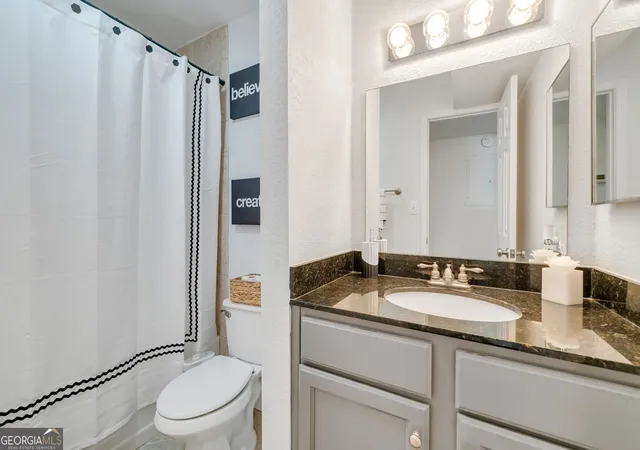 Listing Photo 2 - Condo for sale in building located at 1445 Monroe Dr, Atlanta, GA 30324 - Unit #F15