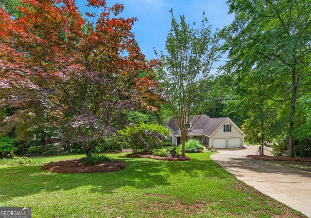 Photo 3 of Single family home for sale at 210 Old Pond Rd, Lagrange, GA 30241 | MLS# 10770533 | Listing updated on 2026-08-30
