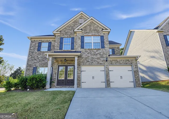 Photo 1 of Single family home for sale at 10 Glen Abbey Cir, Fairburn, GA 30213 | MLS# 10881548 | Listing updated on 2026-10-29