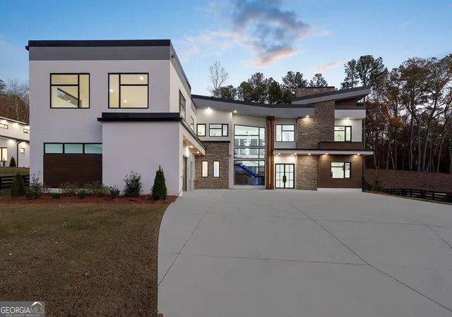 2nd image of 1678 Thomas Dr, Hoschton, GA 30548 | MLS# 10785800