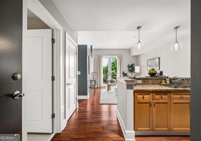 2nd image of 924 Garrett St Se #208, Atlanta, GA 30316 | MLS# 10820199