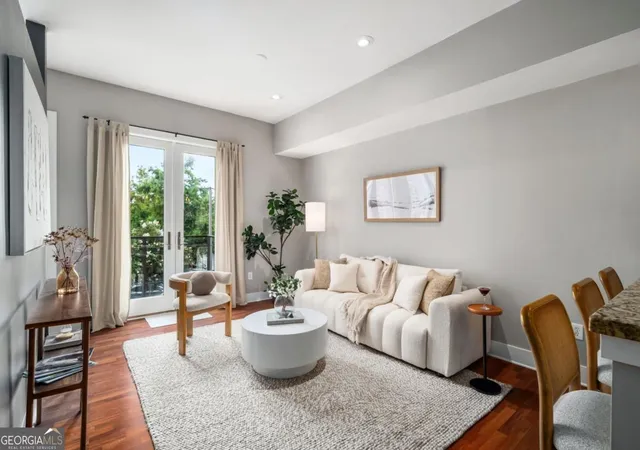 4th image of 924 Garrett St Se #208, Atlanta, GA 30316 | MLS# 10820199