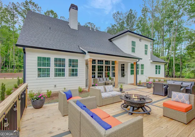 Photo 3 of Sale Pending at 140 S Alexander Crk Rd, Newnan, GA 30263 | MLS# 10650840 | Listing updated on 2026-03-20
