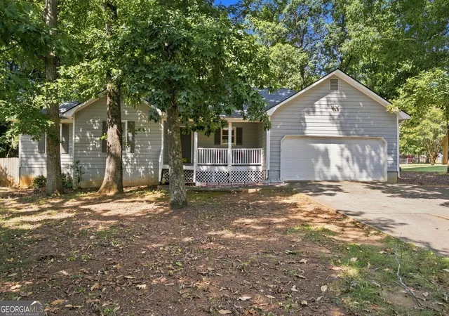 Photo 2 of Single family home for sale at 11212 Hemlock Rd, Hampton, GA 30228 | MLS# 10831994 | Listing updated on 2026-09-19