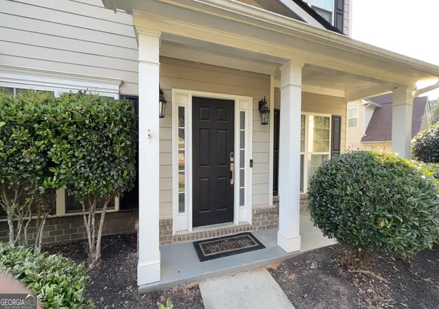 2nd image of 1040 Buckhorn Bnd, Locust Grove, GA 30248 | MLS# 10808976
