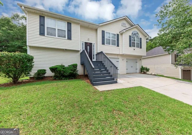 1st image of 2880 Field Spring Dr, Lithonia, GA 30058 | MLS# 10777935
