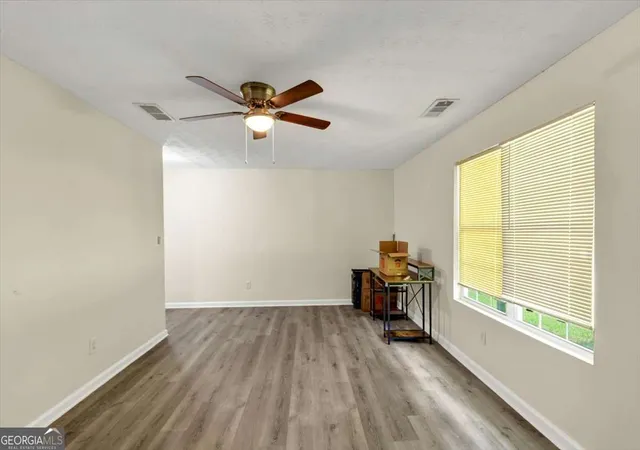 3rd image of 2880 Field Spring Dr, Lithonia, GA 30058 | MLS# 10777935