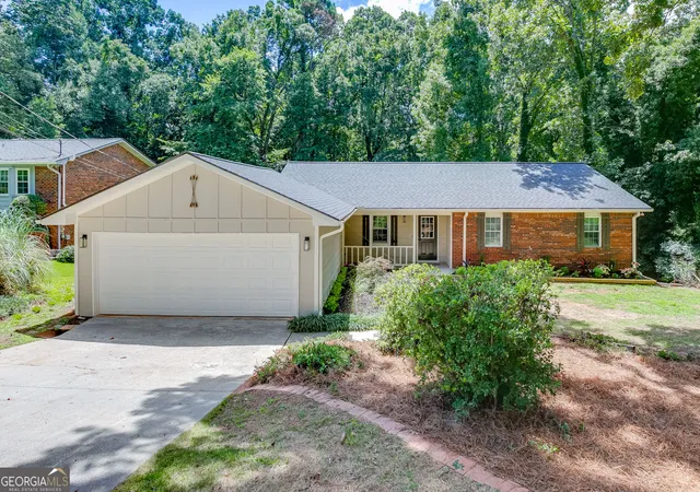 2nd image of 4445 Lake Forest Dr, Oakwood, GA 30566 | MLS# 10819756