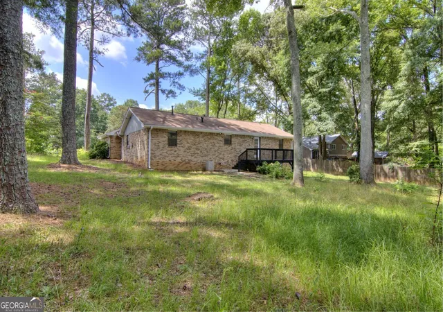 5th image of 2210 Village Dr, Covington, GA 30016 | MLS# 10804938