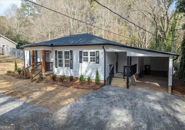 3rd image of 404 Walker Dr, Monroe, GA 30655 | MLS# 10783559
