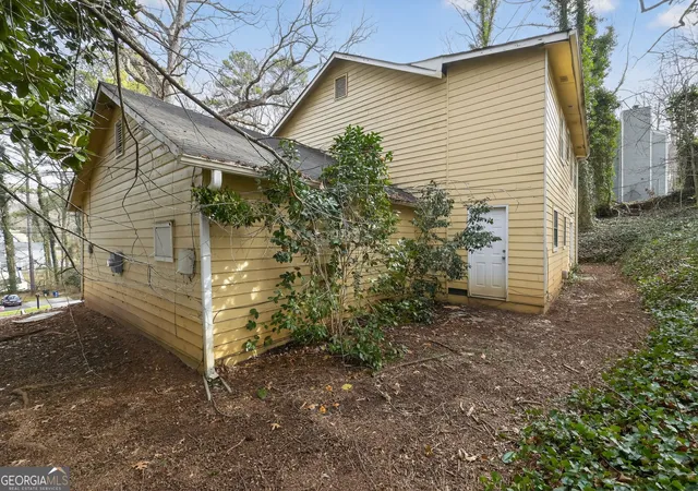 Photo 3 of Sale Pending at 4629 Rousay Ct, Stone Mountain, GA 30083 | MLS# 10685089 | Listing updated on 2026-09-08